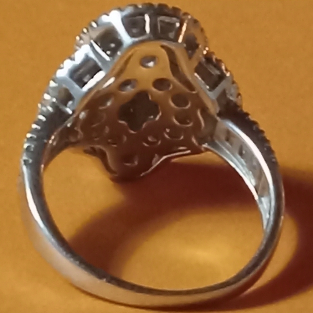 2.50 CTW BELLA LUCE STERLING SILVER RING Engagement,Gift Sz.9 - Picture 2 of 4